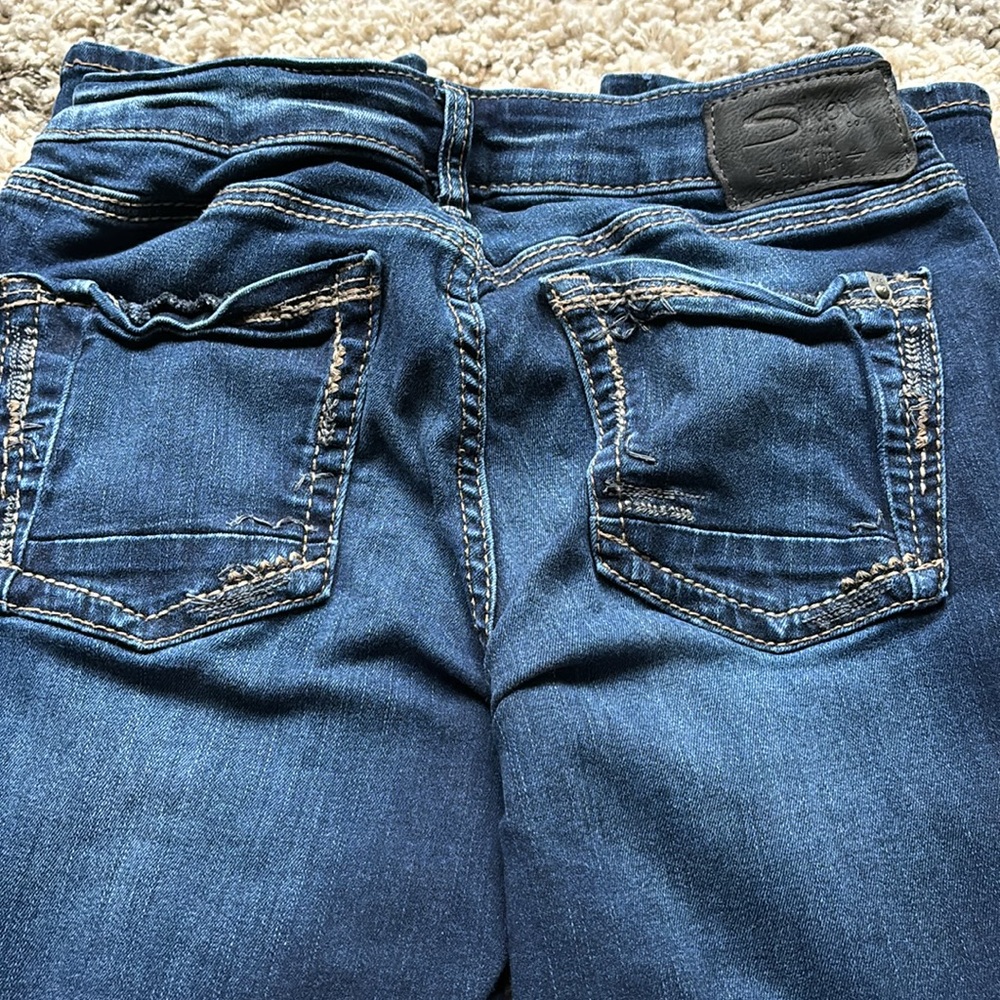 Silver Jeans - Picture 2 of 2